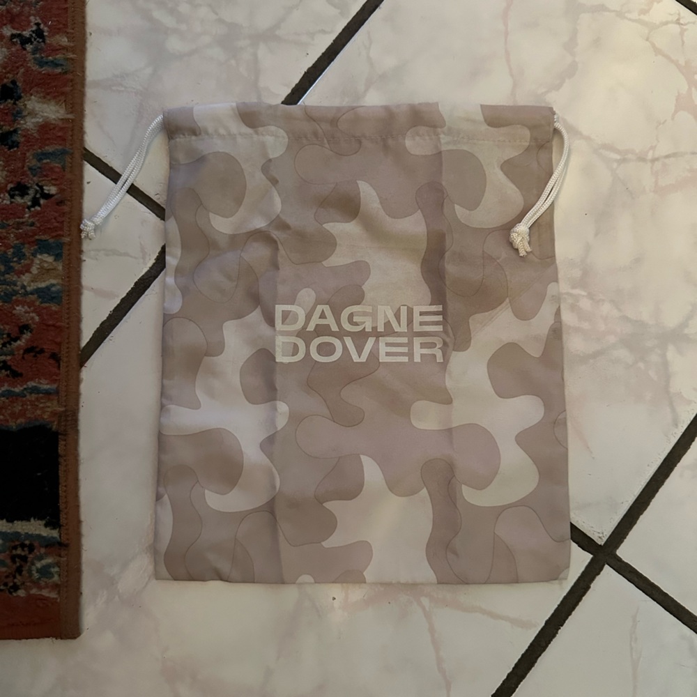 Dagne dover dust bag